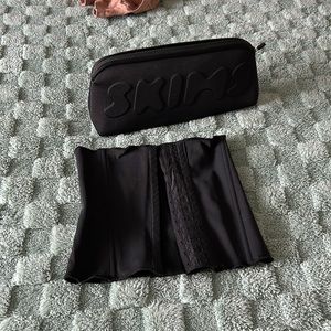 skims • black waist trainer